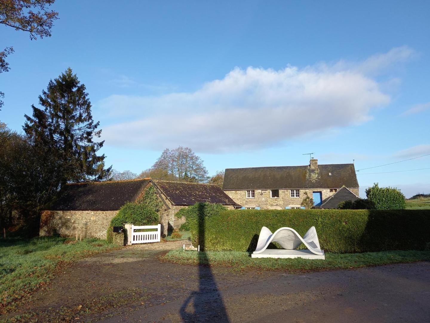 Bed and Breakfast Le Parfum Des Fleurs Plussulien Exterior foto